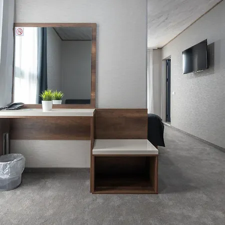 Boutique 5 - Free Parking - Free Breakfast - Free Internet - Evse Sofia