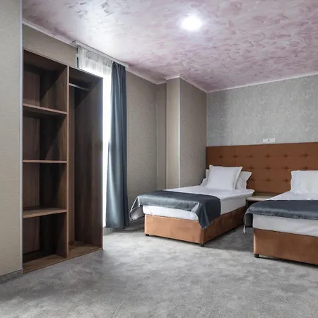 Boutique 5 - Free Parking - Free Breakfast - Free Internet - Evse