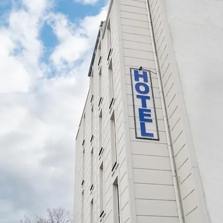 Hotel Boutique 5 - Free Parking - Free Breakfast - Free Internet - Evse 3*